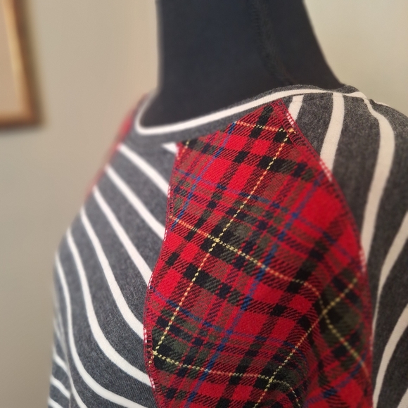 ANDTHEWHY Christmas plaid striped Ballon long sleeve top M - Picture 11 of 15
